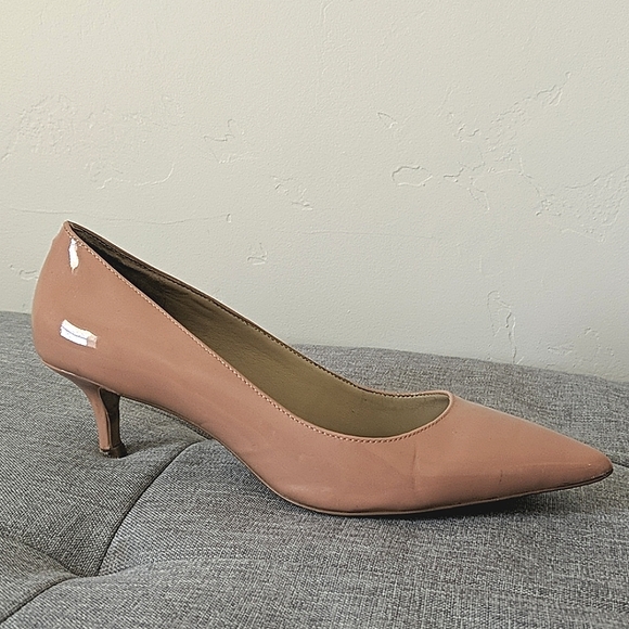 Ann Taylor Kitten Heels - Picture 3 of 3